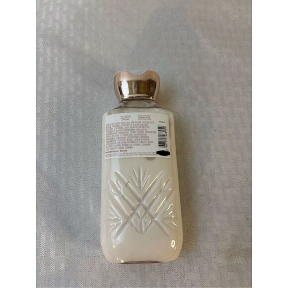 Pure Wonder Bath & body vanilla 8oz - Picture 2 of 2